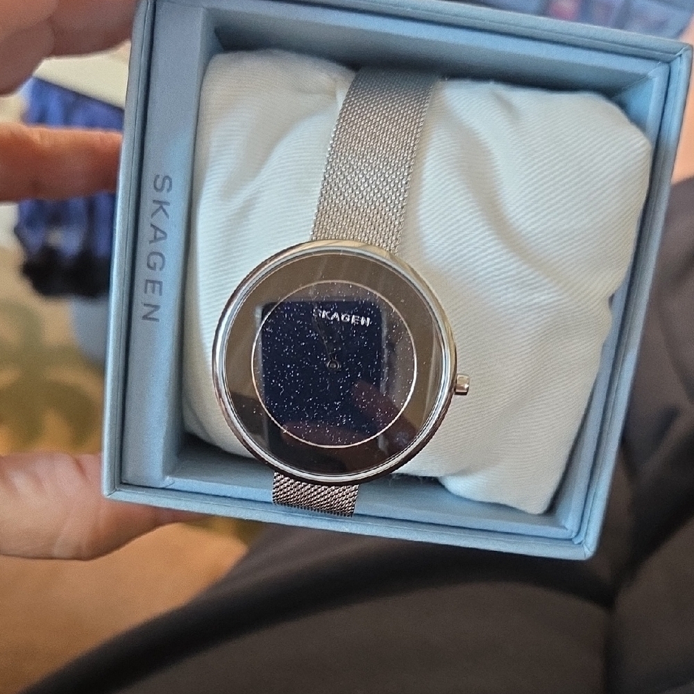 Skagen Watch In Box - Picture 2 of 5